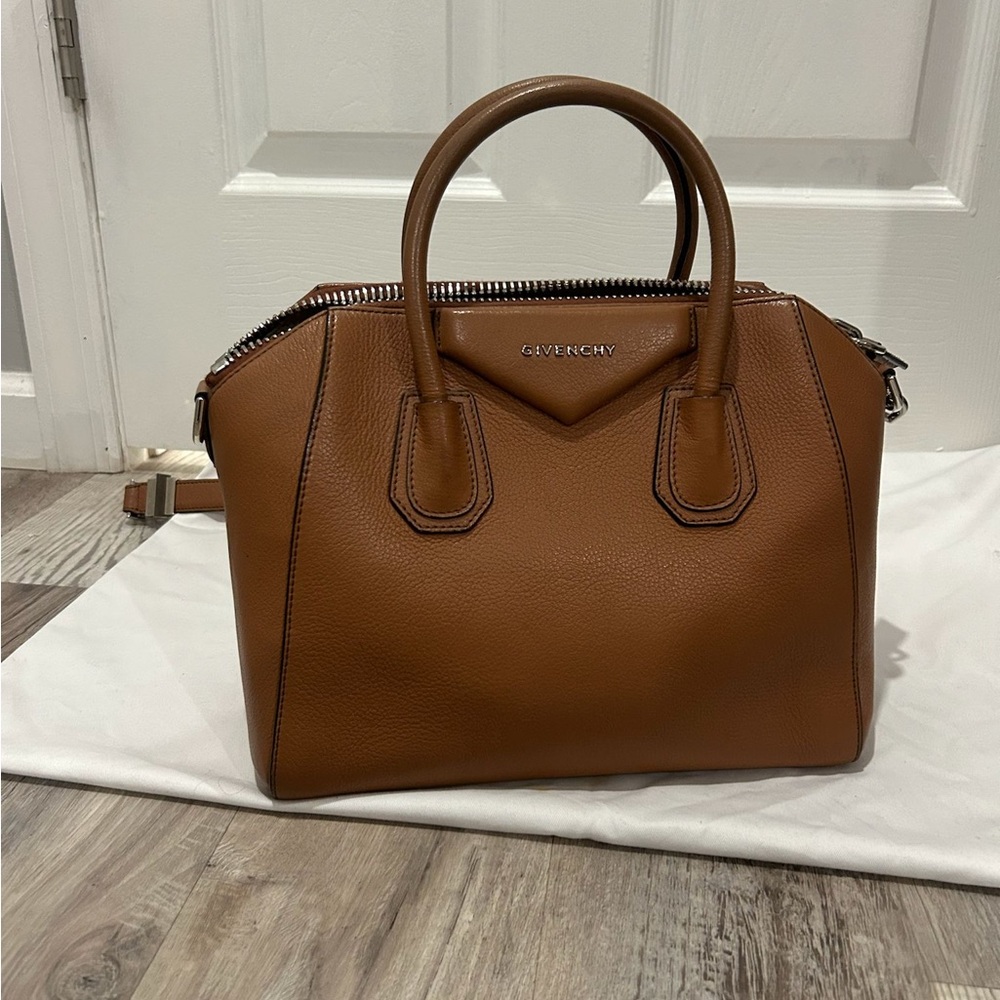 Givenchy Antigona top-handle bag size small